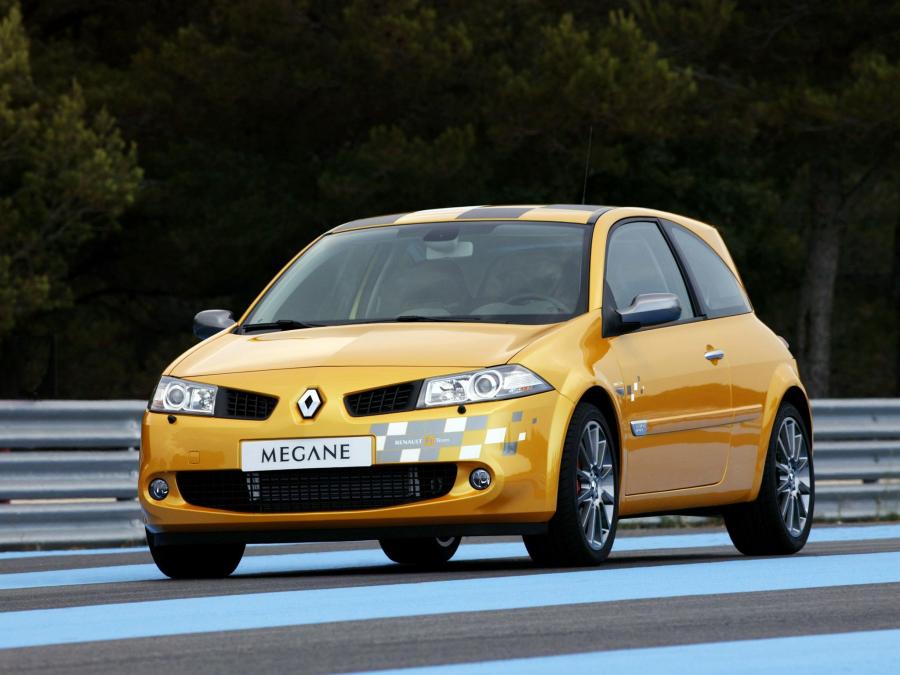  Renault Megane R.S. F1 Team 2006 года  (фото 10 из 14)